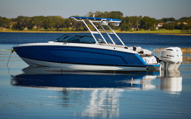 Cobalt R8 Outboard