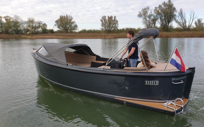 Maxima 650 Flying Lounge