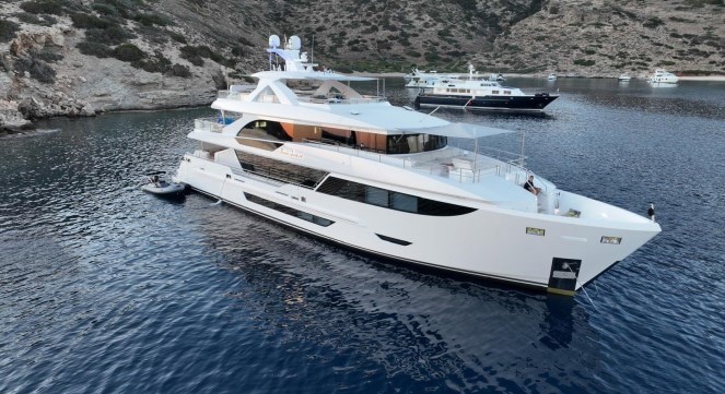 Hargrave 118' Tri-Deck