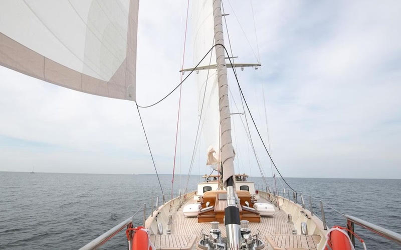 Ferretti 720