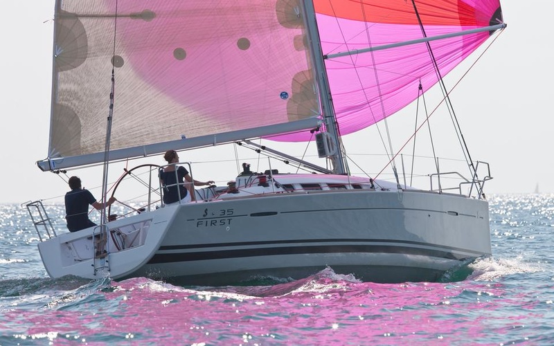Beneteau First 35