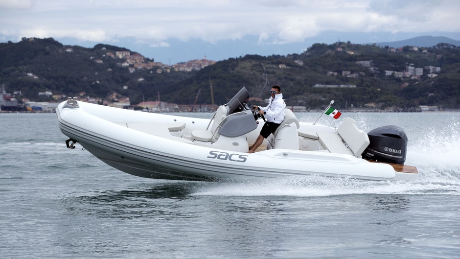 SACS Strider 700