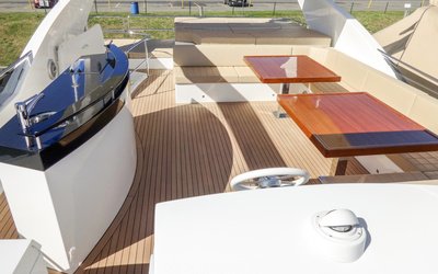 Segue 80 Flybridge