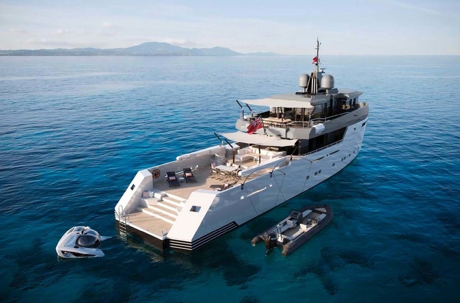 Pendennis Shipyard Fox