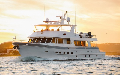 Outer Reef  880 Cockpit Motoryacht