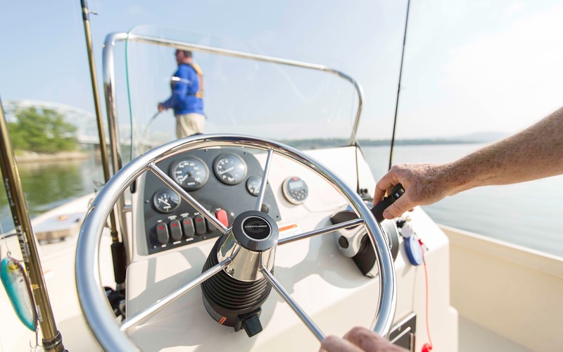 Crestliner 2200 Bay
