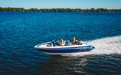 Larson LX 225 IO