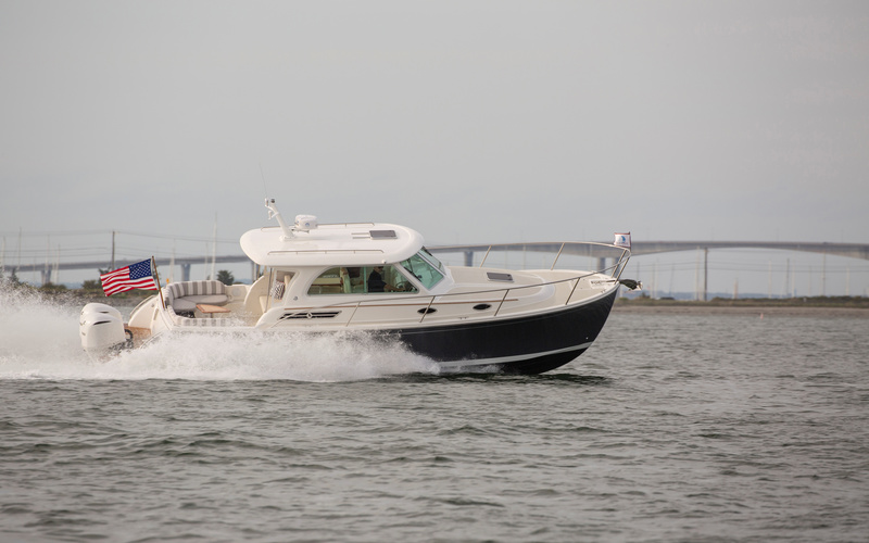 Back Cove 34O