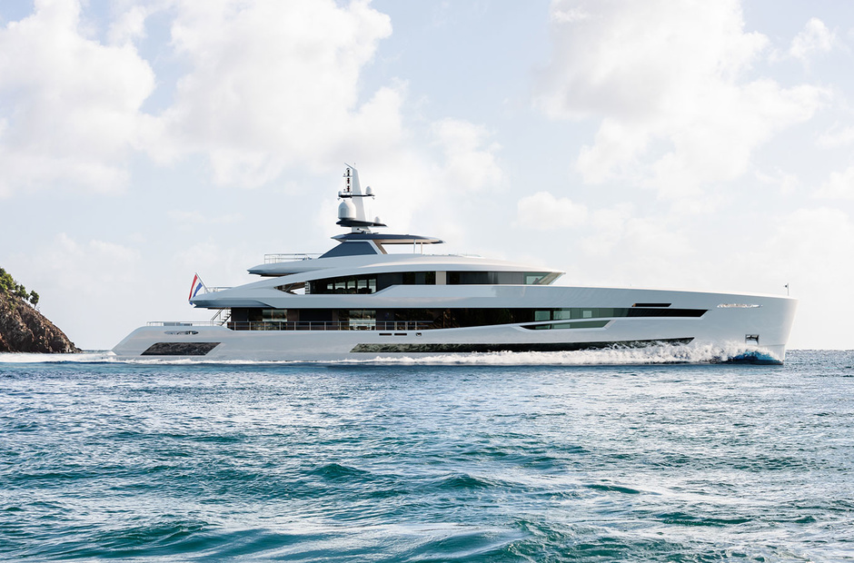 Heesen Akira