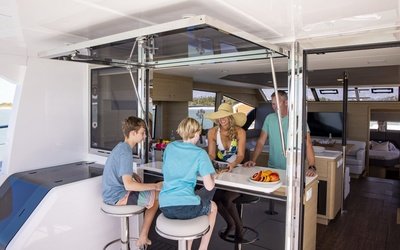 Aquila 54 Yacht