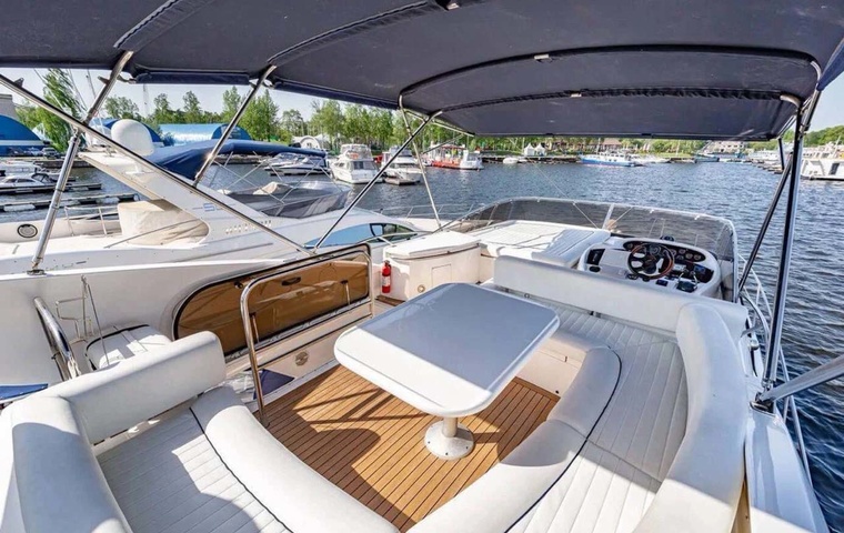 Sunseeker Manhattan 50 (2006)