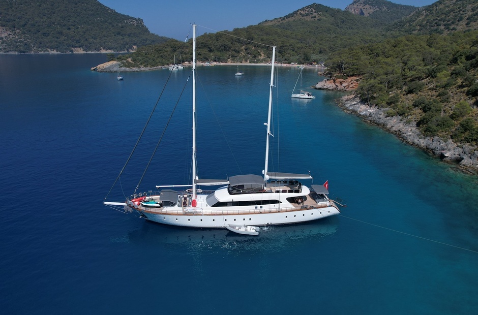 Custom Queen of Makri