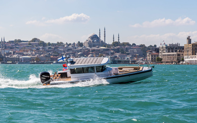 Axopar 28 Cabin