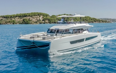 Fountaine Pajot Power 67
