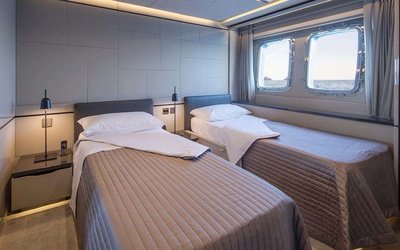 Novurania Catamaran 24