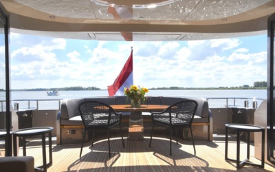 Van den Hoven Executive 2100