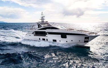 Azimut Lady Lau