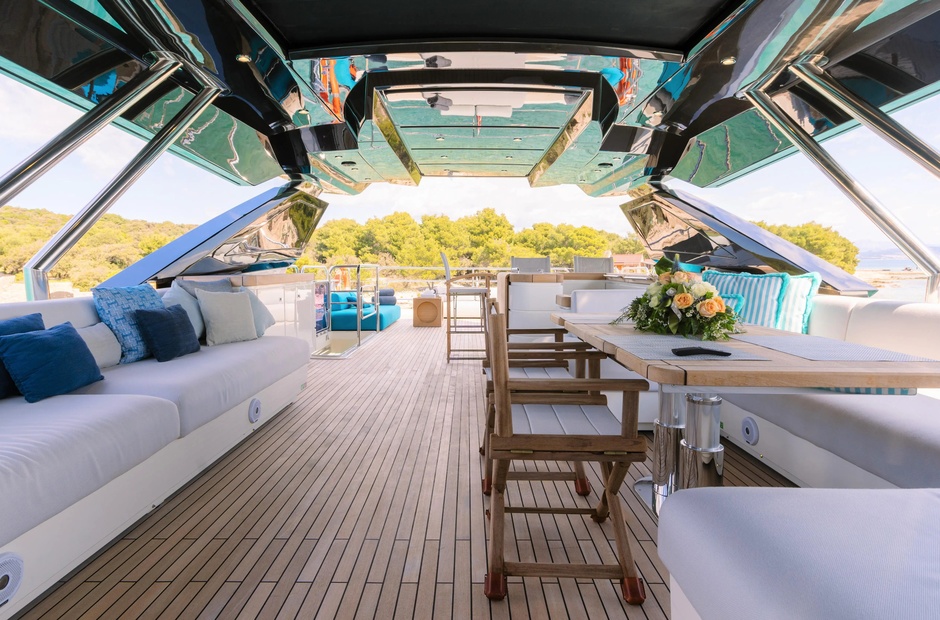Monte Carlo Yachts Rocco