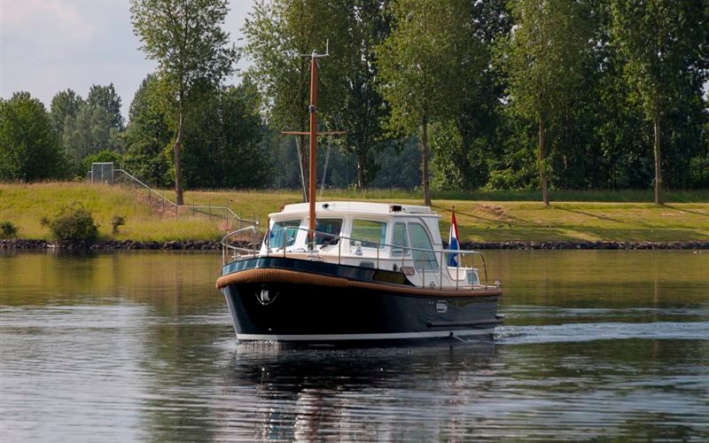 Linssen 28 Sedan