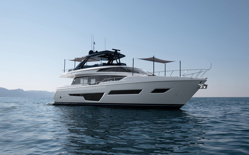 Ferretti 780