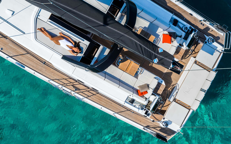 Beneteau Oceanis Yacht 62