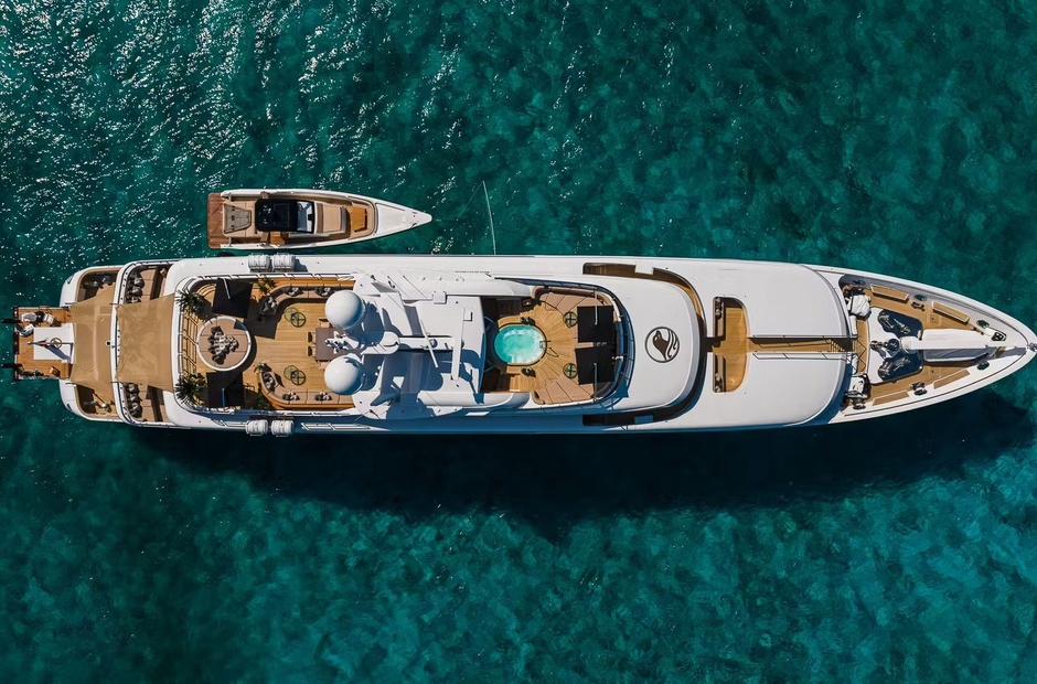 Viareggio SuperYachts Sealion