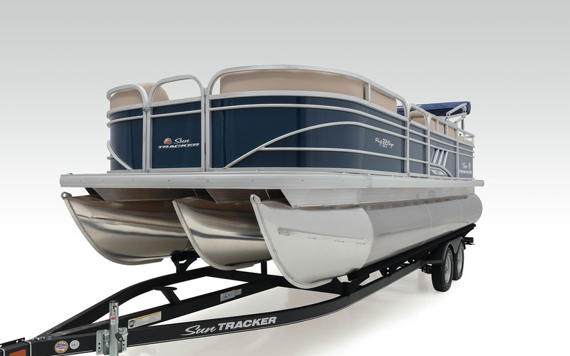 Sun Tracker Party Barge 22 RF XP3