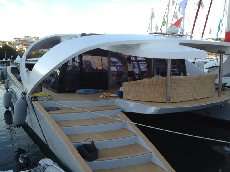 Oxygene catamaran