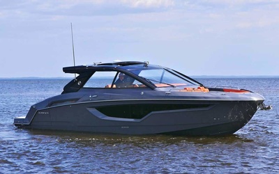 Cruisers Yachts 42 GLS I/O