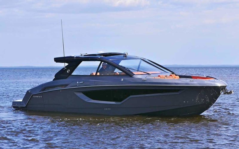 Cruisers Yachts 42 GLS I/O