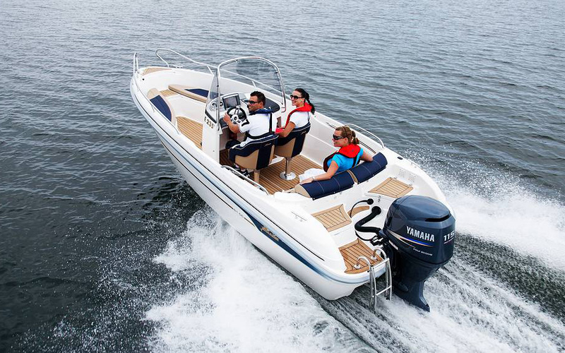 Yamarin 61 Center Console