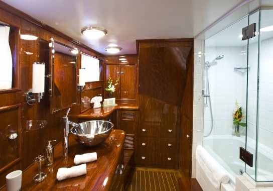Feadship The Highlander