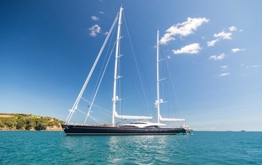 Royal Huisman Twizzle