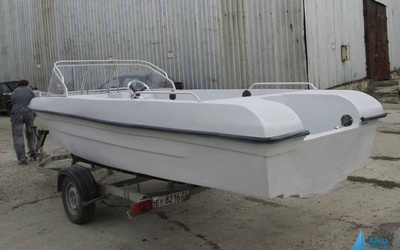 Akua Boat Касатка 580