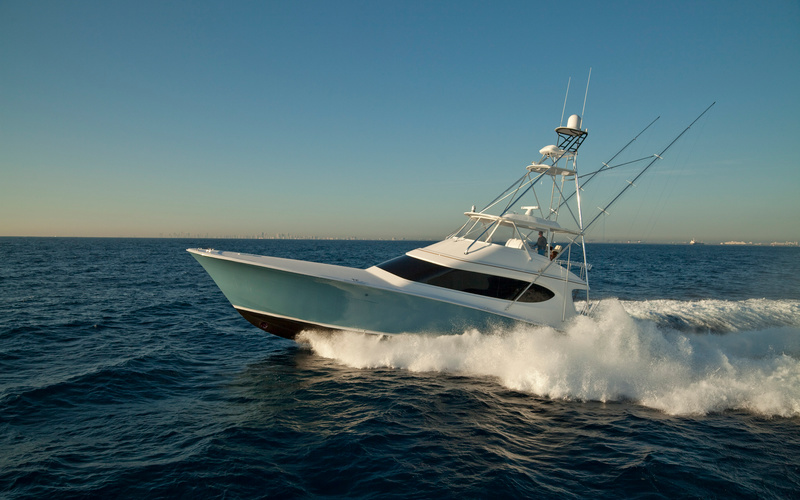 Hatteras GT 70