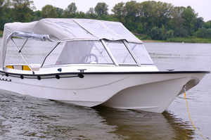 River Jet Чайка ТВ