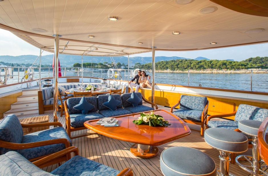 Perini Navi Antara