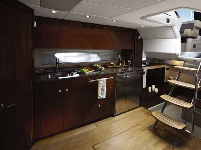 Sea Ray 450 Sundancer