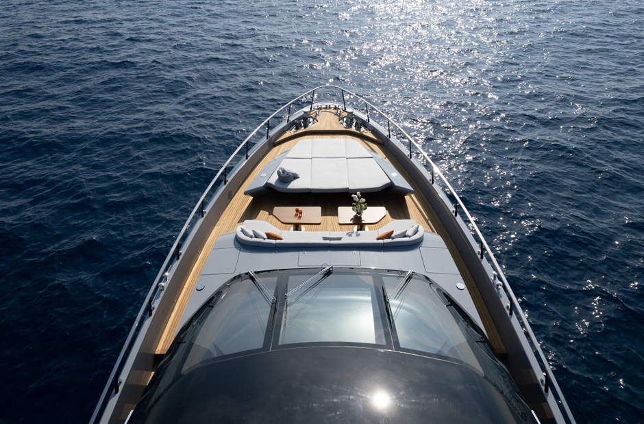 Mangusta Delfina