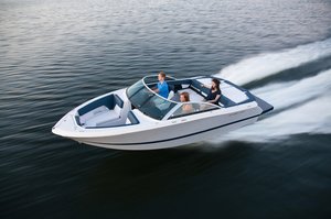 Four Winns Horizon 210