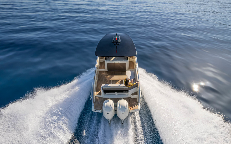 Invictus  GT320S