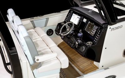 Robalo R360