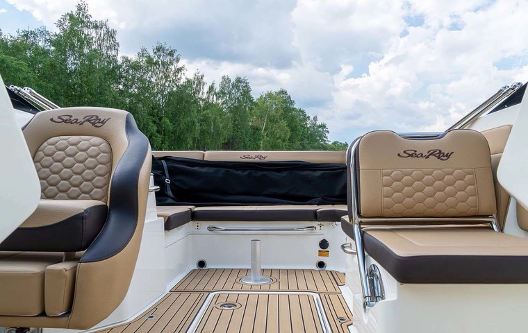 Sea Ray Sun Sport 230 (2023)