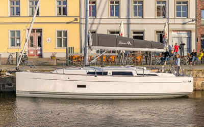Hanse 348