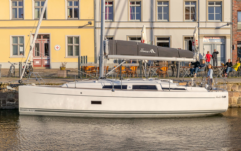 Hanse 348