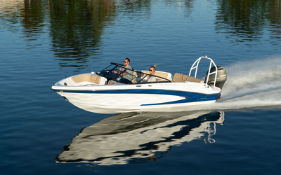 Glastron GX 210