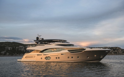 Monte Carlo Yachts 96