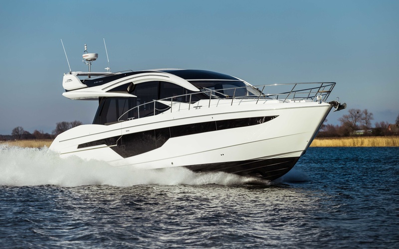 Galeon 510 Skydeck