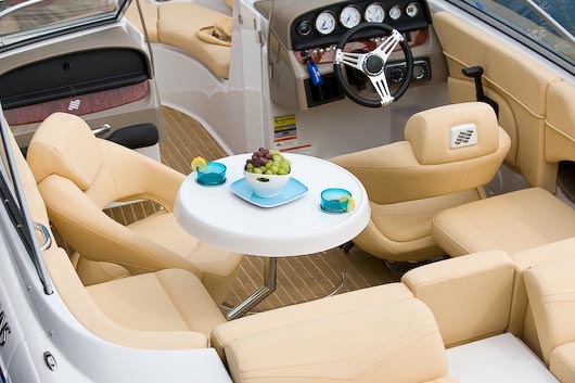 Four Winns H220