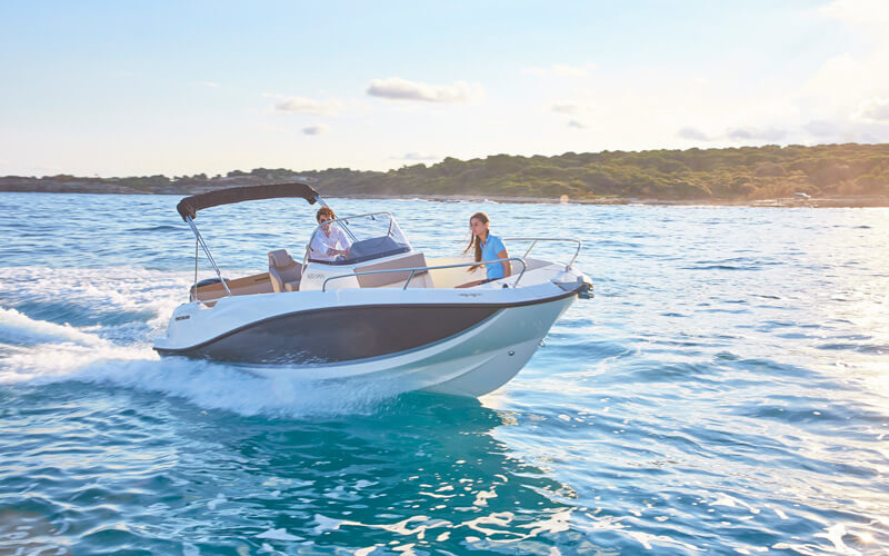 Quicksilver Activ 605 Open